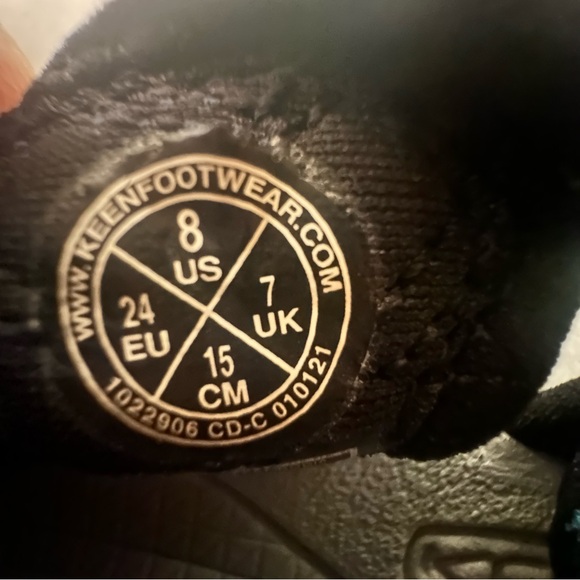 Keen Newport H2 Closed Toe
Waterproof Hiking Sandals Shoes
1022903 Size - Picture 11 of 11